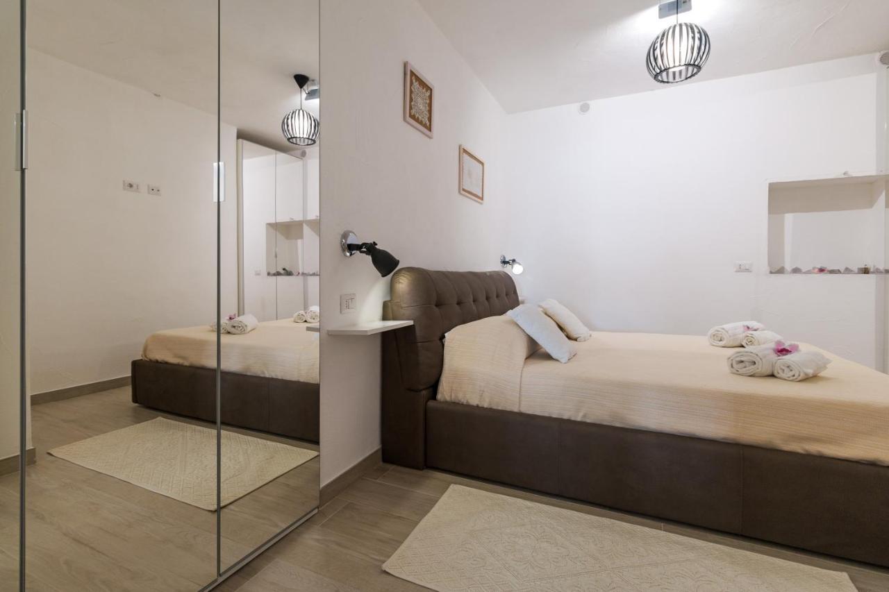 Purple Flower Suite Apartment Cala Gonone Zewnętrze zdjęcie