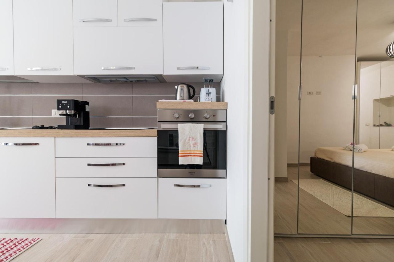 Purple Flower Suite Apartment Cala Gonone Zewnętrze zdjęcie