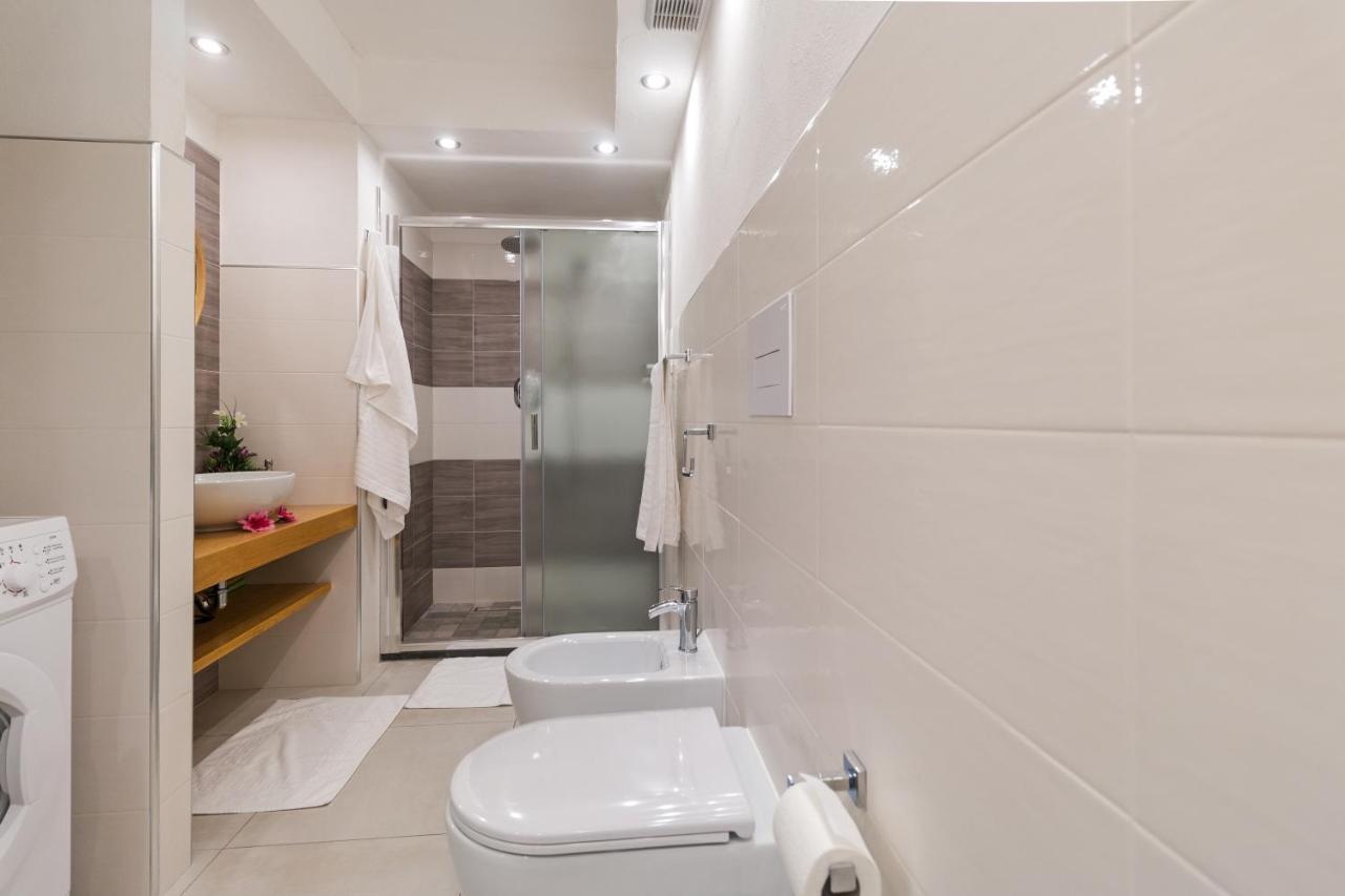 Purple Flower Suite Apartment Cala Gonone Zewnętrze zdjęcie